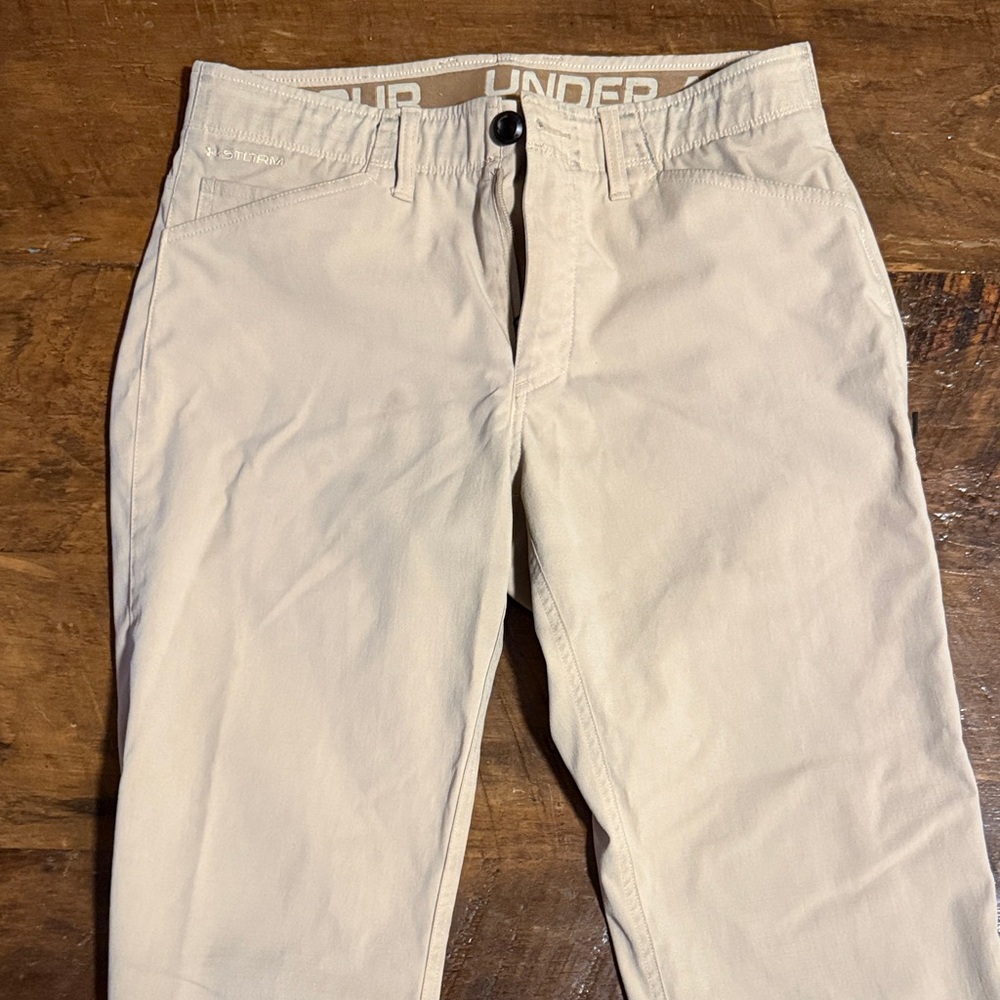Under Armour Men's Cream Chinos